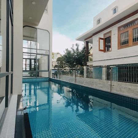 Camellia Family Suites Дананг Екстериор снимка